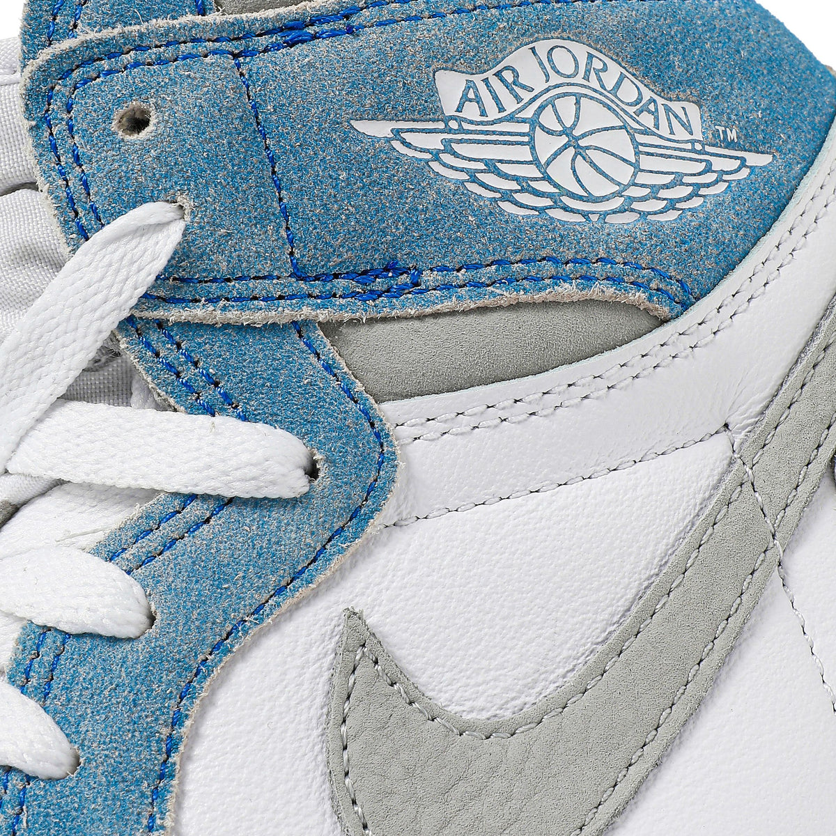 Air Jordan 1 Retro High OG Hyper Royal