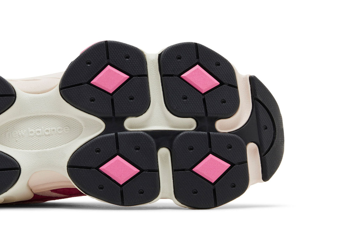 New Balance 9060 Fuchsia Pink
