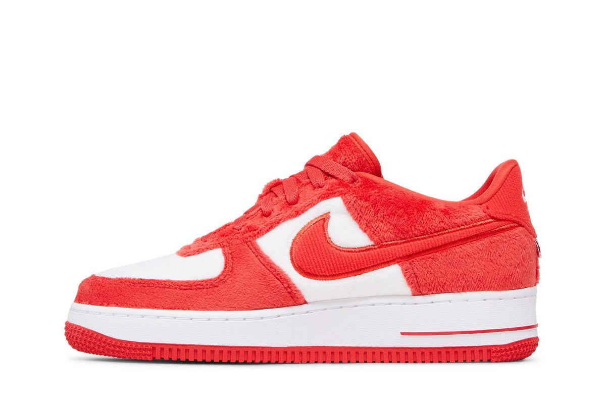 Nike Air Force 1 Low Valentine's Day Fleece