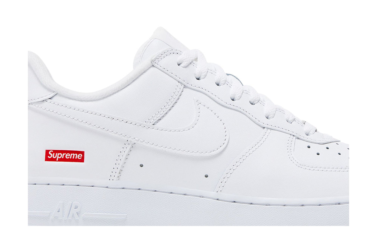 Nike Air Force 1 Low White Supreme