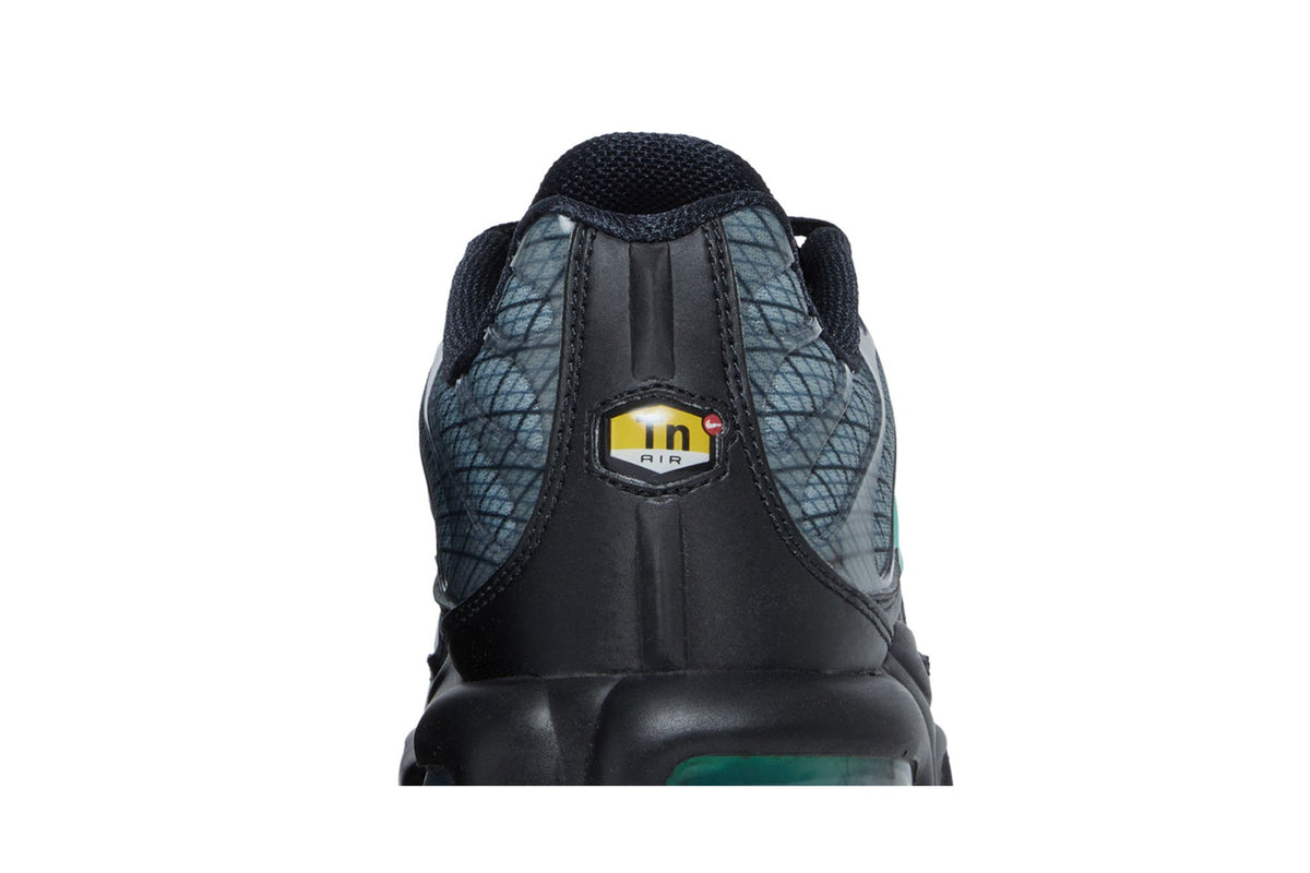 Nike Air Max Plus Spirograph