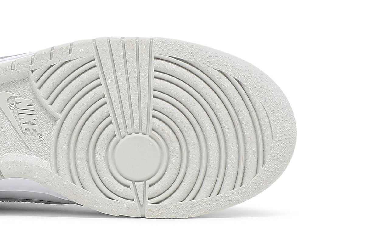 Nike Dunk Low Photon Dust