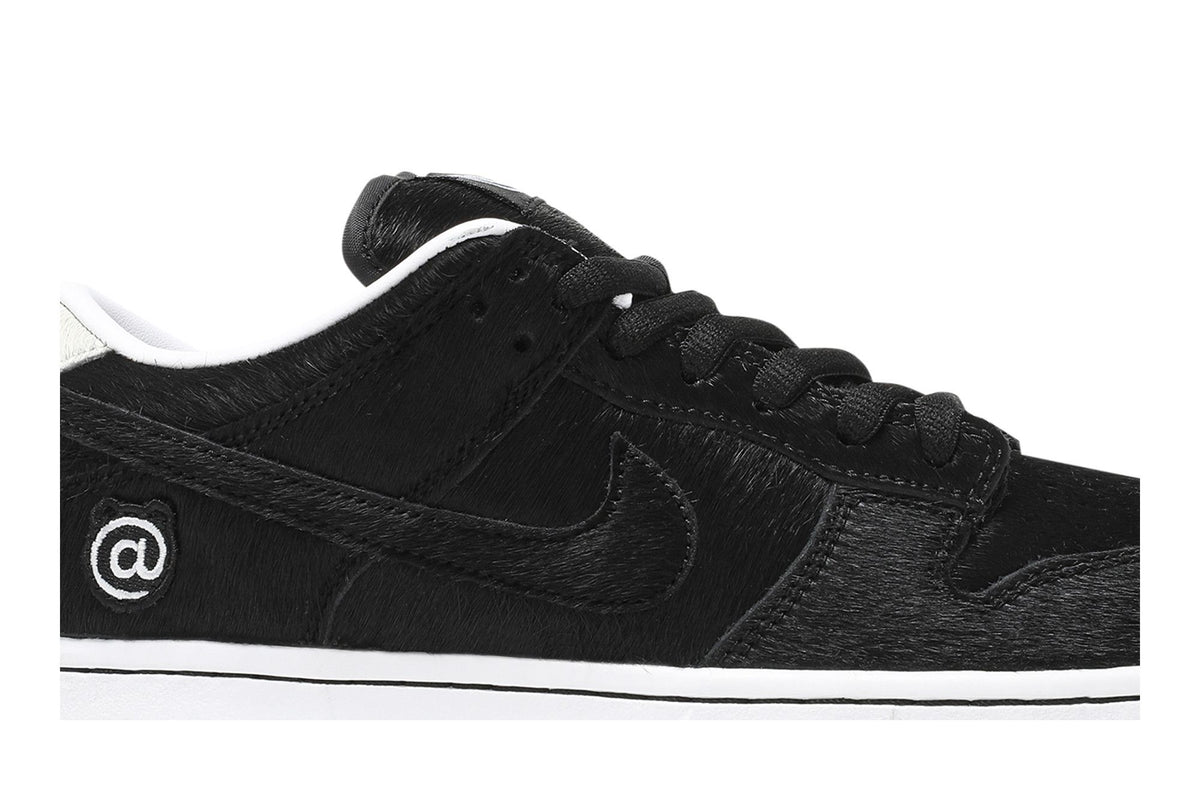 Nike SB Dunk Low BE@RBRICK Medicom Toy