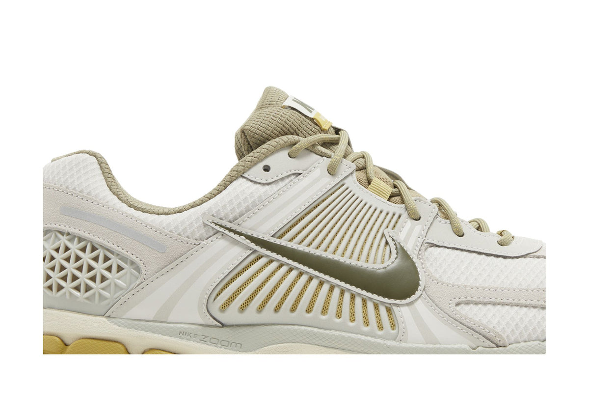 Nike Zoom Vomero 5 Light Bone Medium Olive