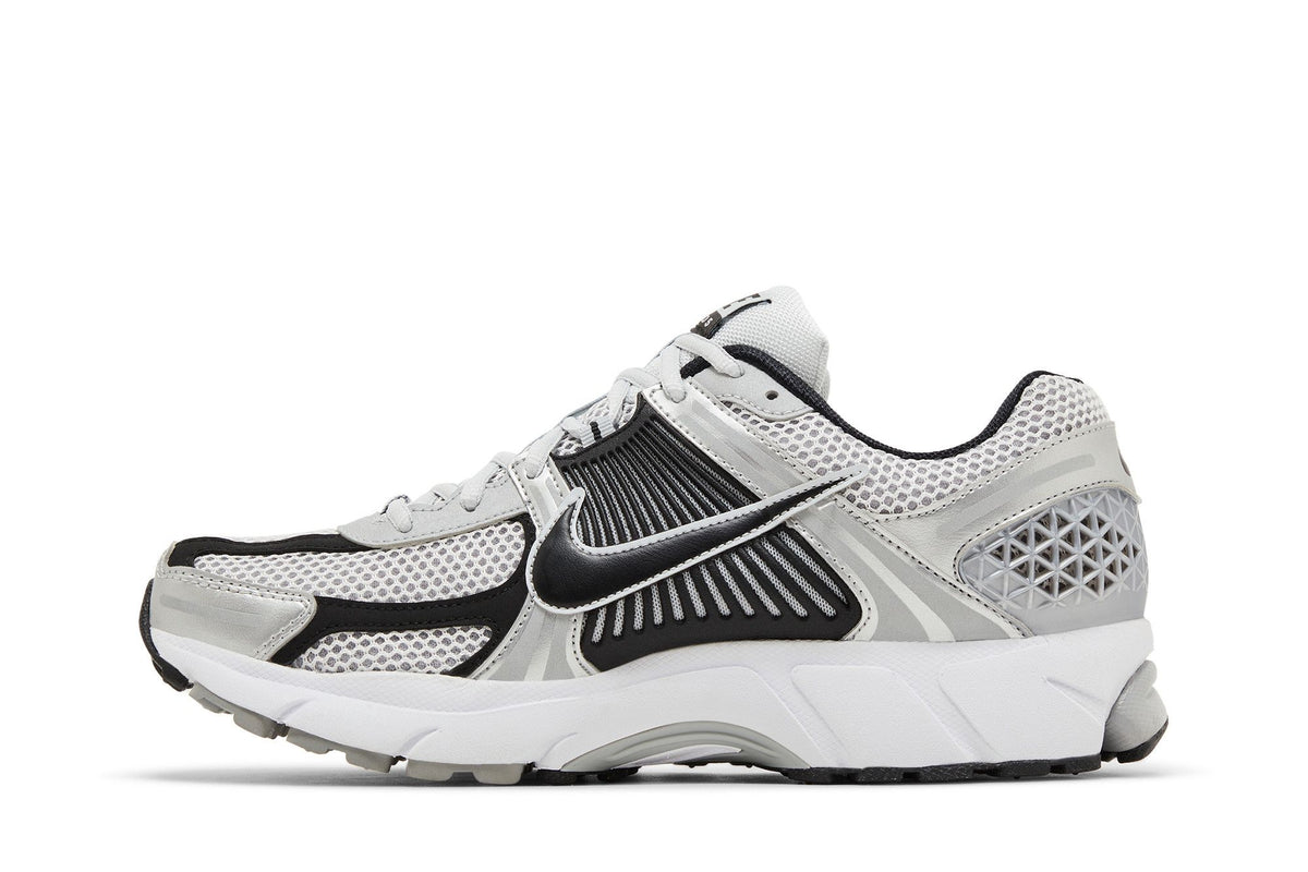 Nike Zoom Vomero 5 Metallic Silver Black