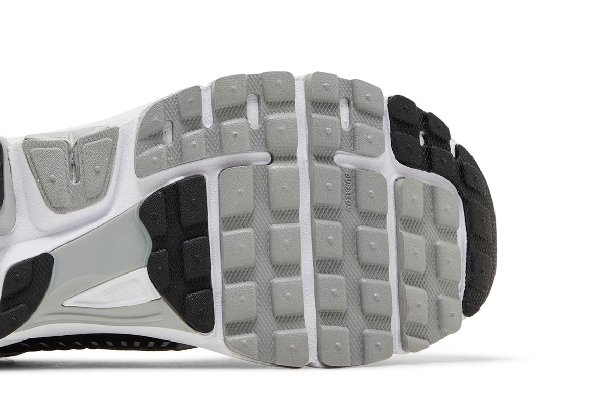 Nike Zoom Vomero 5 Metallic Silver Black