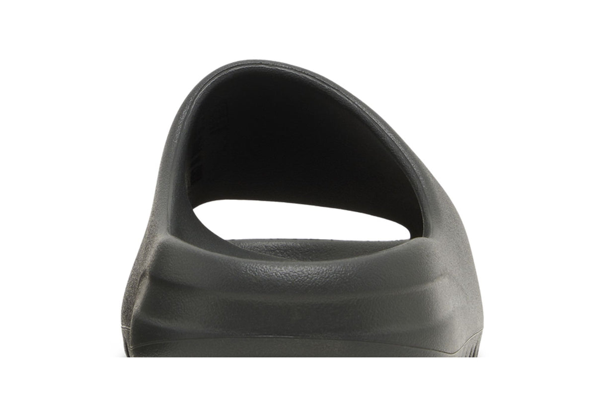 Yeezy Slide Dark Onyx