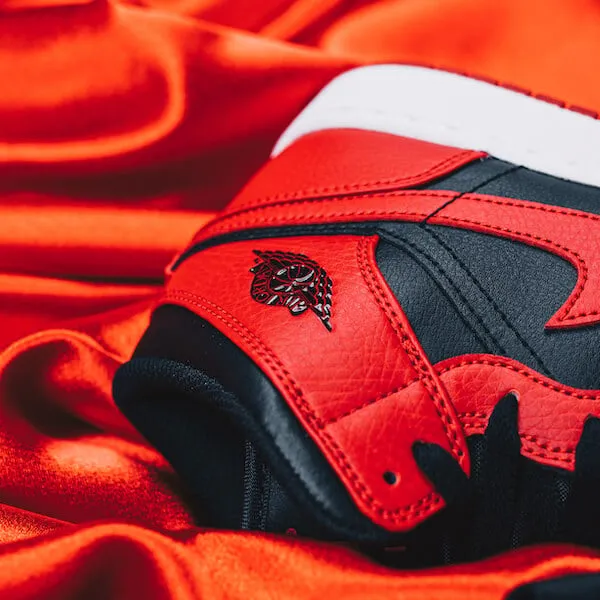 Air Jordan Air Jordan 1 Mid Banned (2020) - 554724-074 / 554725-074