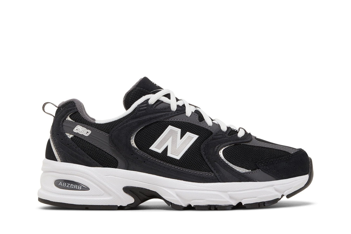 New Balance 530 Classic Black Grey - comparatif 327 ou 530