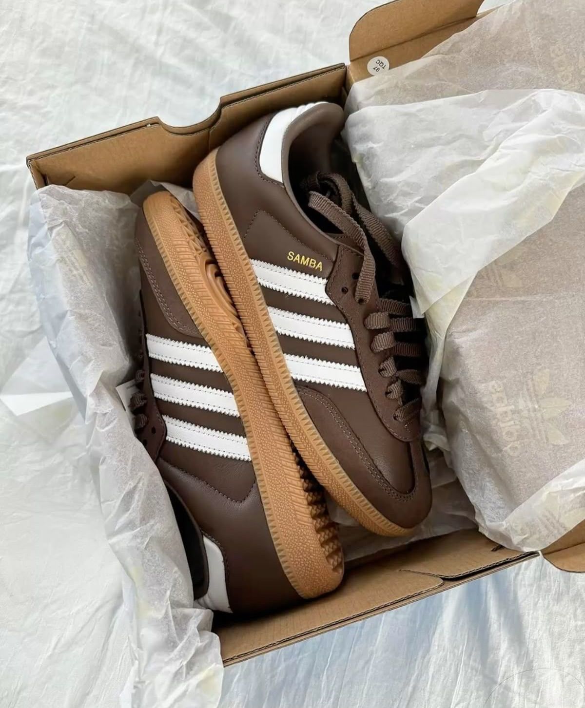 Quelle Sneaker Offrir en 2026 ? Le Guide Cadeau par Budget & par Profil