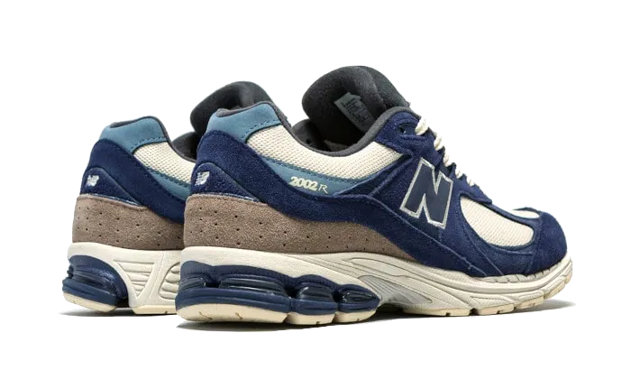 New Balance 2002R Navy Cream - M2002RG