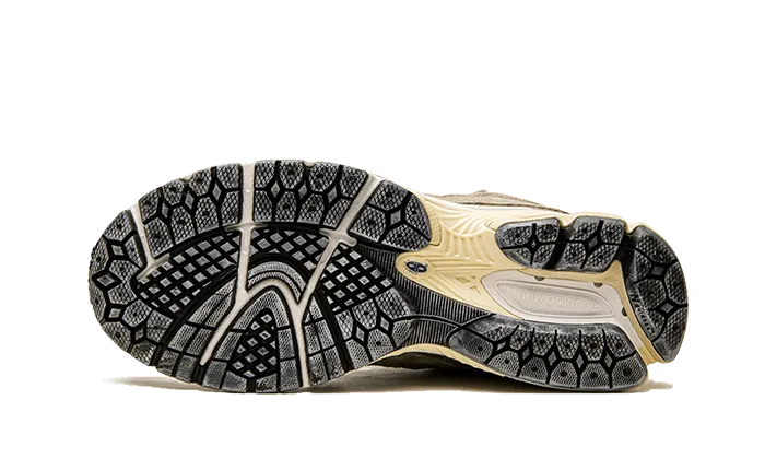 New Balance 2002R Protection Pack Mirage Grey - M2002RDD