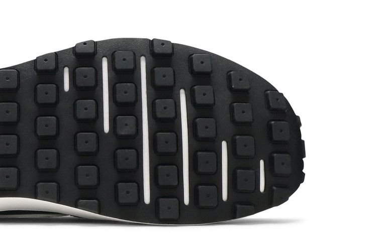 Nike Waffle One Black