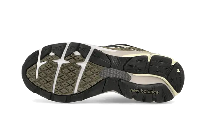 New Balance 990 v3 Made In USA Green Cream - M990TO3