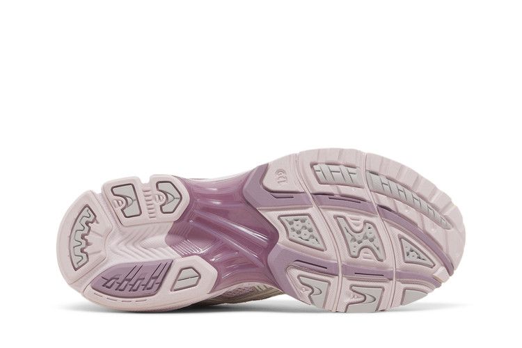 ASICS Gel-Kayano 14 Barely Rose