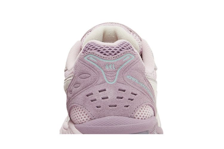 ASICS Gel-Kayano 14 Barely Rose