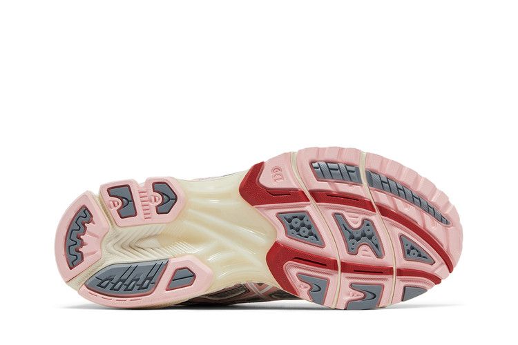 Asics Gel-Nimbus 10.1 Vandy The Pink x atmos Banana Split Strawberry