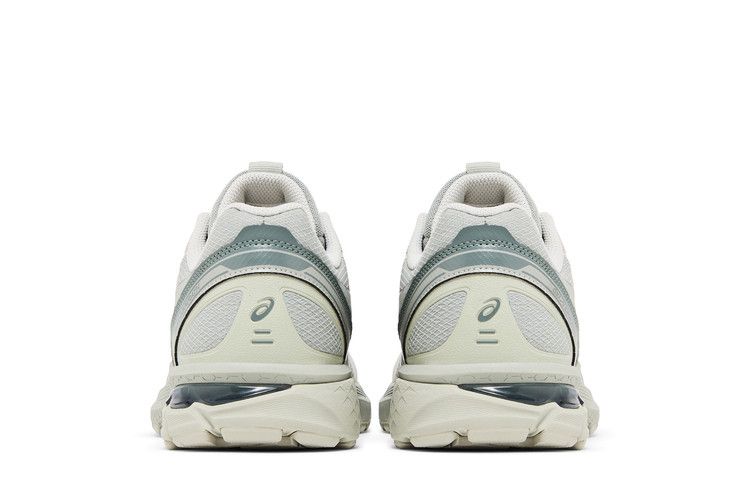 Asics Gel-Terrain Seal Grey