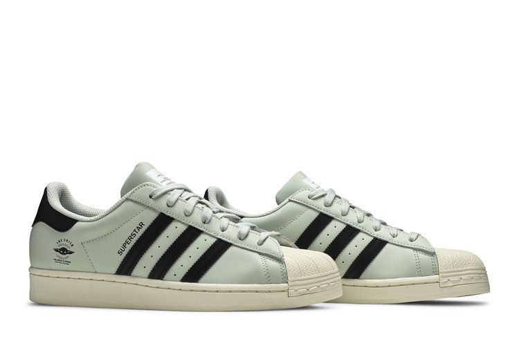 Adidas Superstar Star Wars The Mandalorian The Child