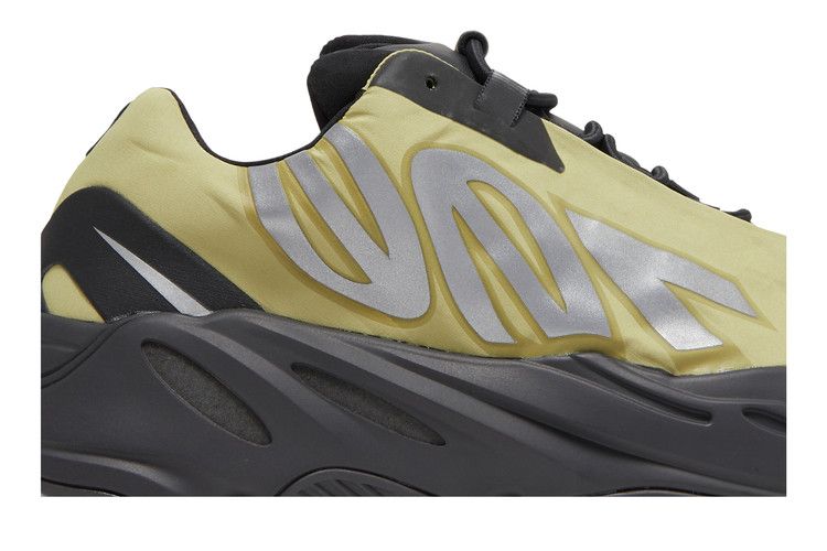 Adidas Yeezy 700 MNVN Resin