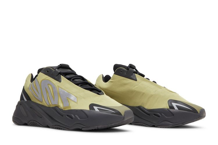 Adidas Yeezy 700 MNVN Resin