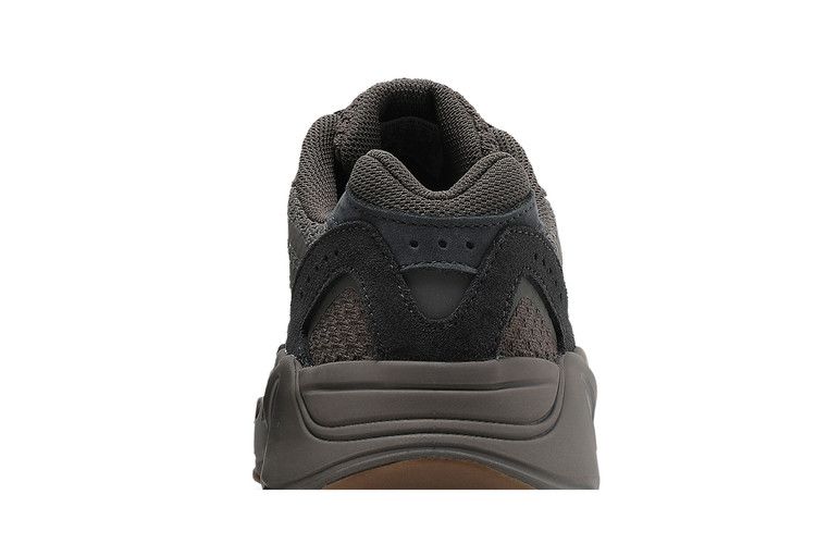 Adidas Yeezy 700 V2 Mauve