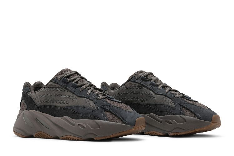 Adidas Yeezy 700 V2 Mauve