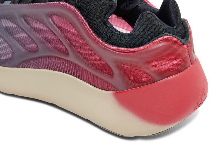 Adidas Yeezy 700 V3 Fade Carbon