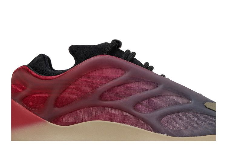 Adidas Yeezy 700 V3 Fade Carbon