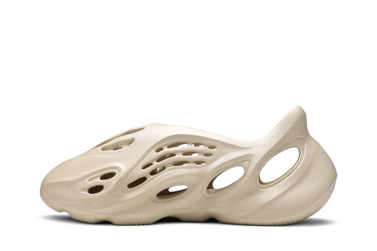 Adidas Yeezy Foam RNNR Sand