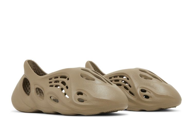 Adidas Yeezy Foam RNR Stone Taupe