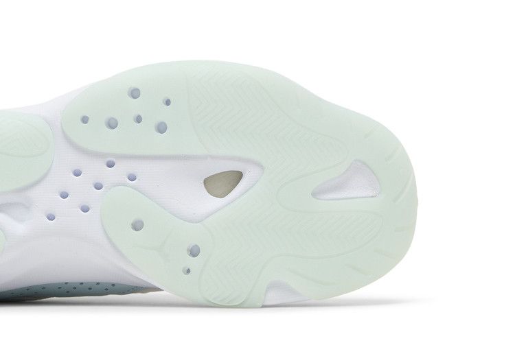 Air Jordan 11 CMFT Low Igloo