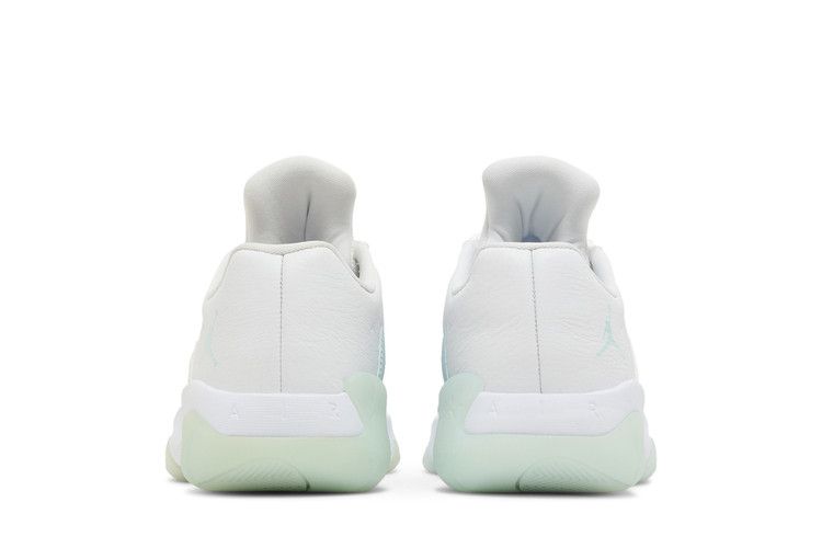 Air Jordan 11 CMFT Low Igloo