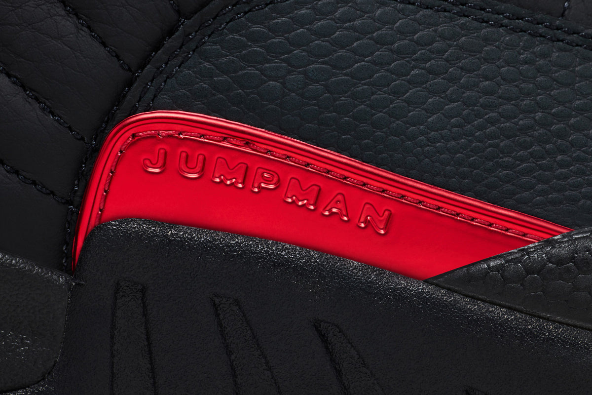 Air Jordan 12 Retro Bloodline