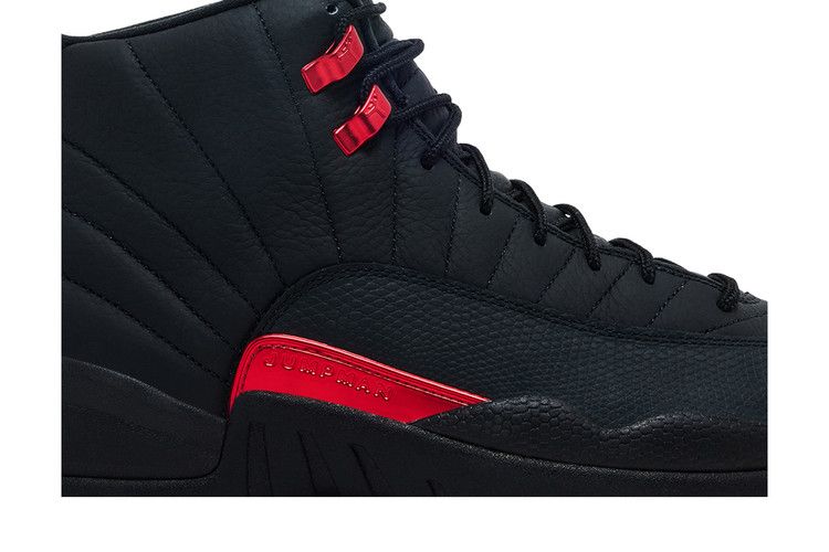 Air Jordan 12 Retro Bloodline