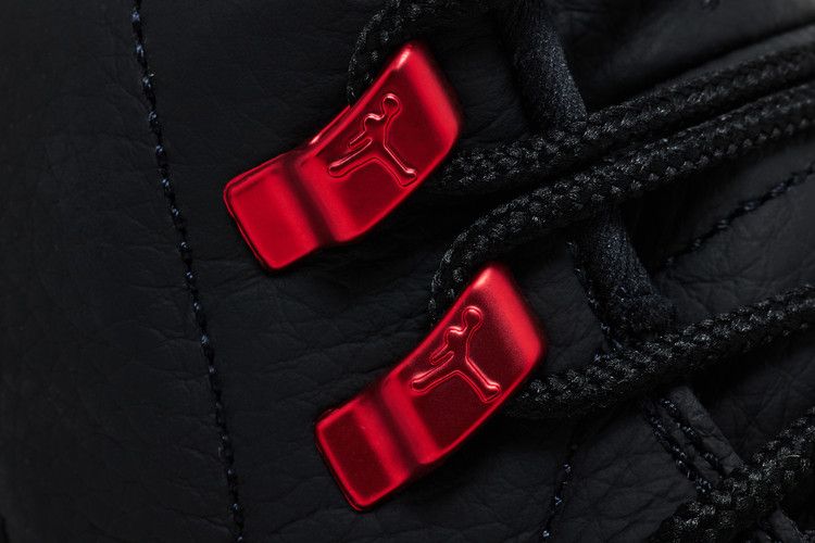 Air Jordan 12 Retro Bloodline
