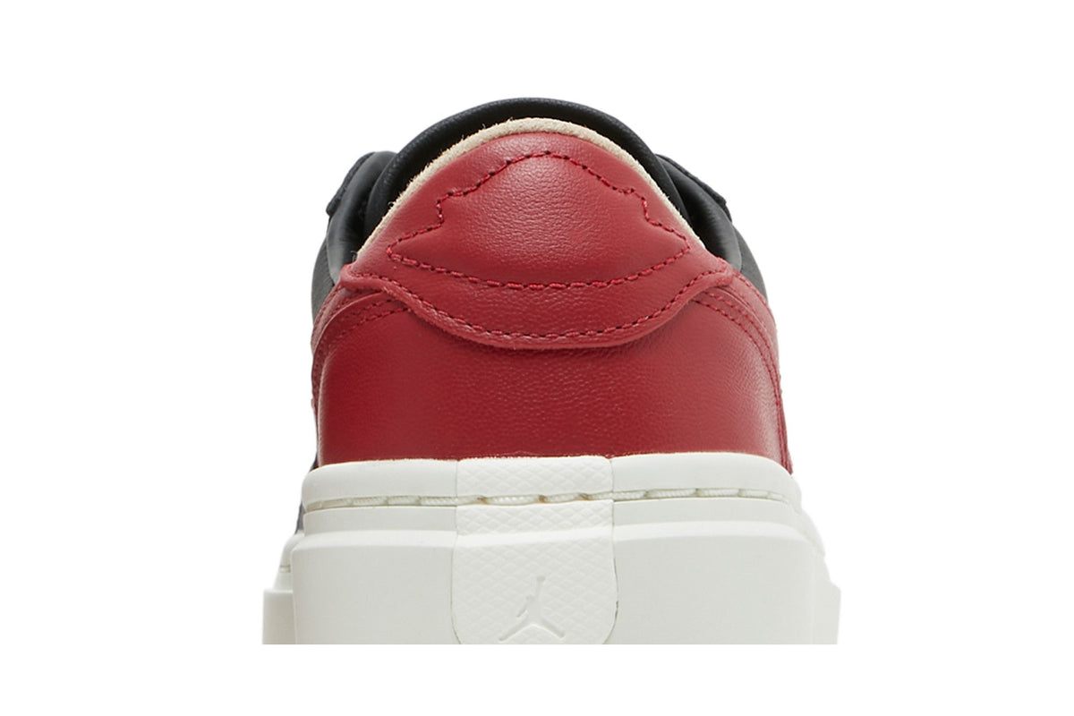 Air Jordan 1 Low Elevate Bred