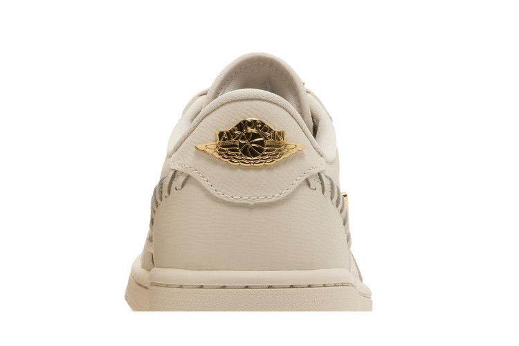 Air Jordan 1 Low Method of Make Legend Light Brown