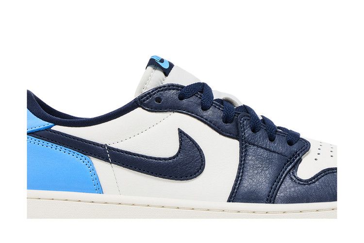 Air Jordan 1 Low OG Obsidian UNC