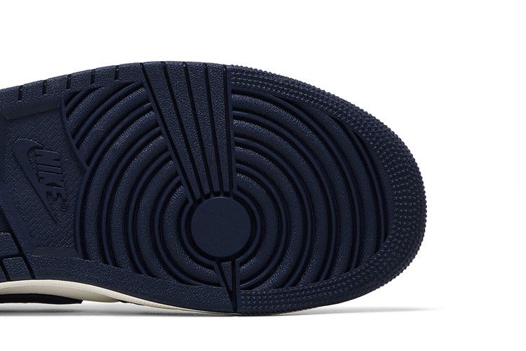 Air Jordan 1 Low OG Obsidian UNC