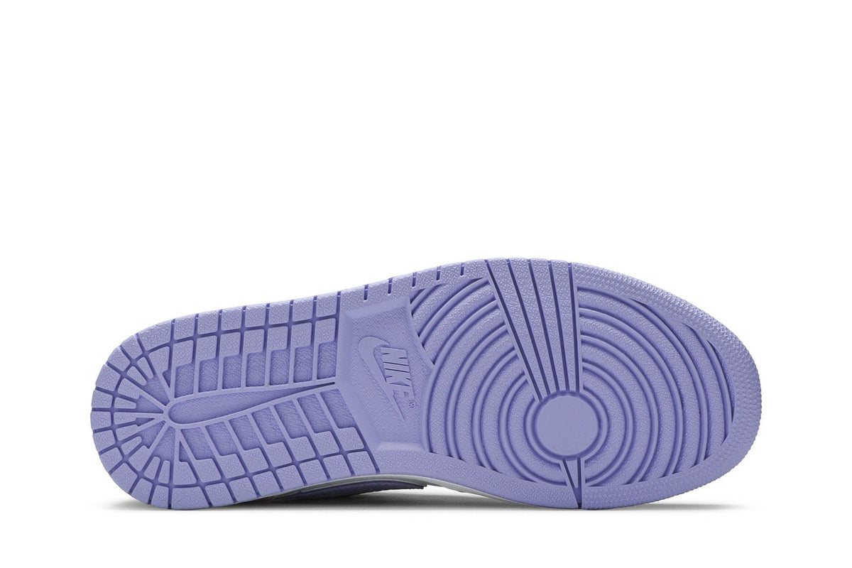 Air Jordan 1 Low SE Arctic Punch