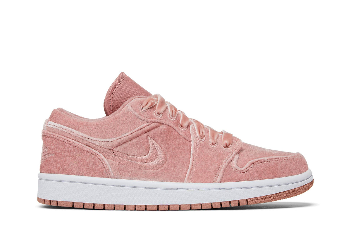 Air Jordan 1 Low SE Pink Velvet