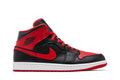 Air Jordan 1 Mid Alternate Bred (2022)