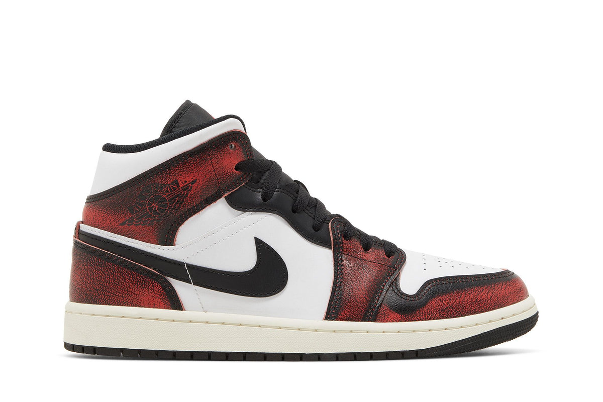 Air Jordan 1 Mid SE Wear-Away Chicago