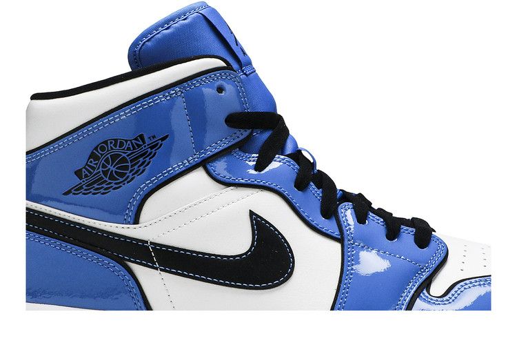 Air Jordan 1 Mid Signal Blue