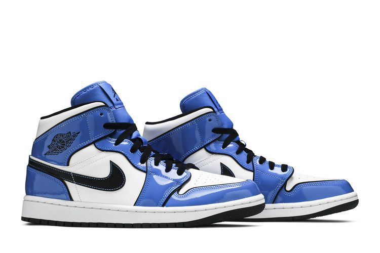 Air Jordan 1 Mid Signal Blue