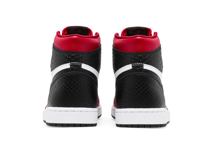 Air Jordan 1 Retro High Satin Snake Chicago