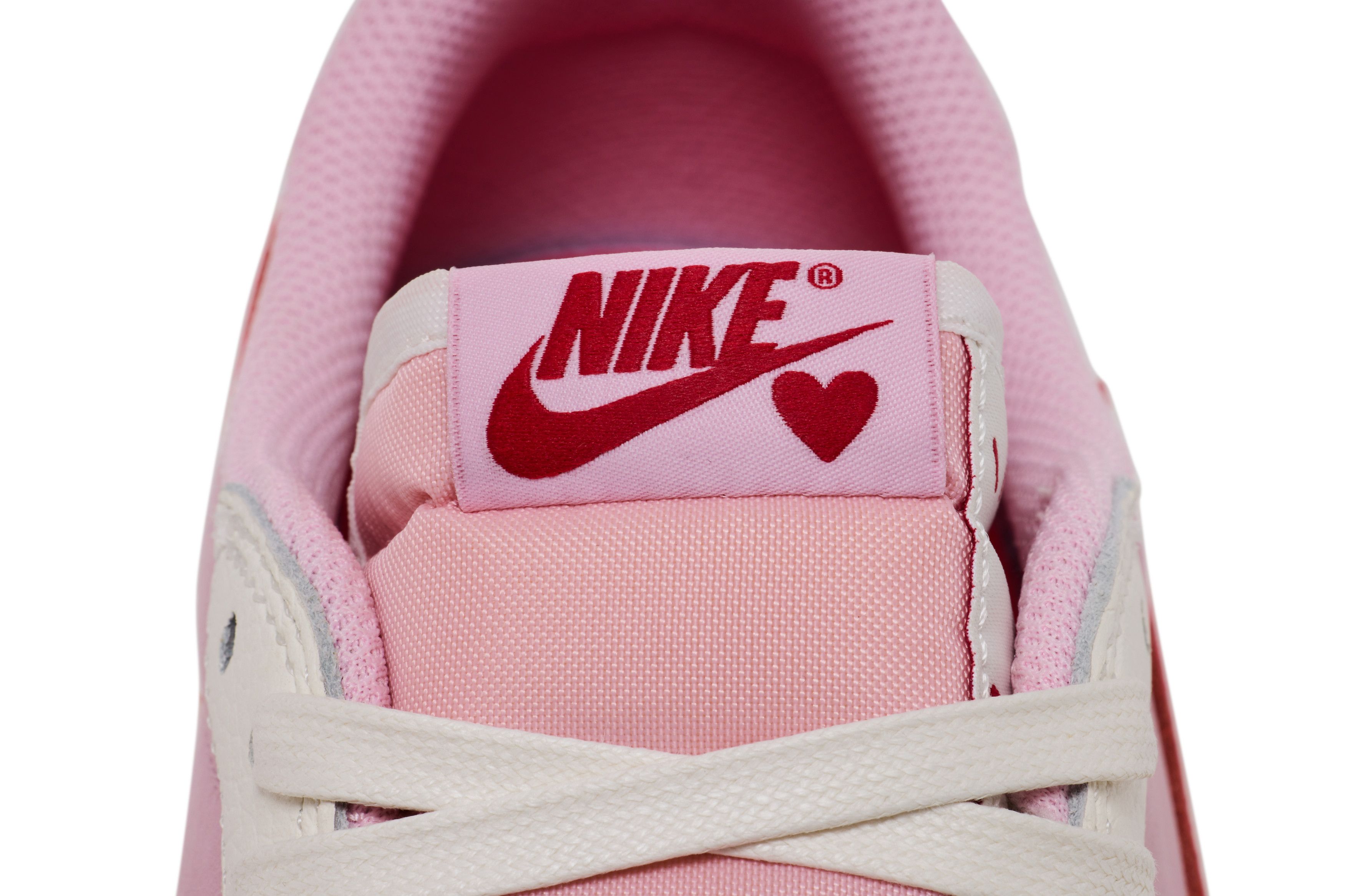 Air Jordan 1 Retro Low OG SP Travis Scott Sail Tropical Pink