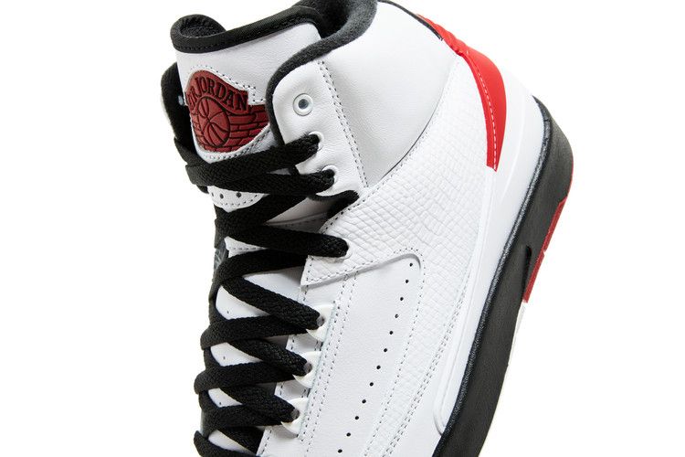 Air Jordan 2 Retro OG Chicago