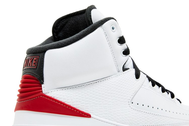 Air Jordan 2 Retro OG Chicago
